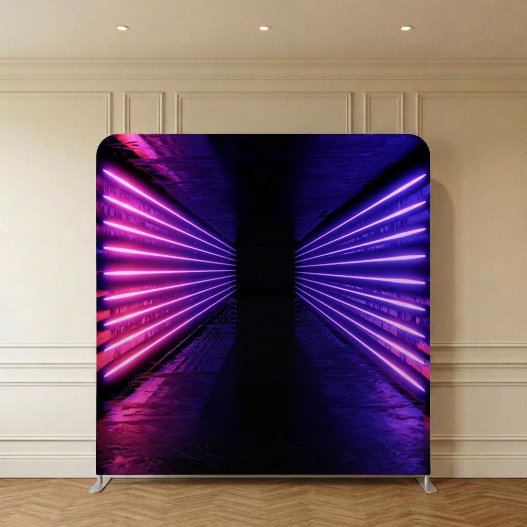 Fundal cu tunel de neon violet